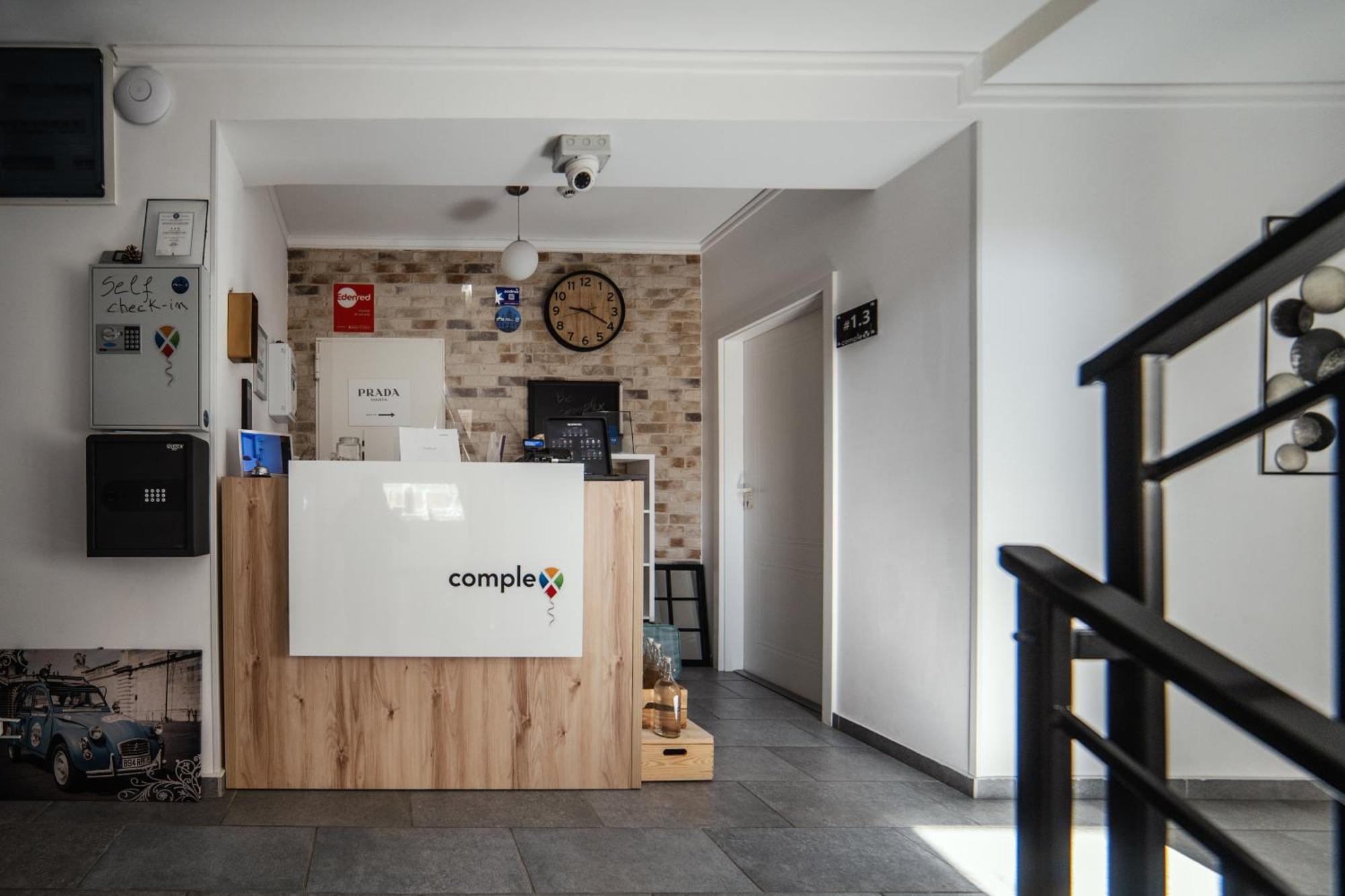 Aparthotel Complex Living 3*