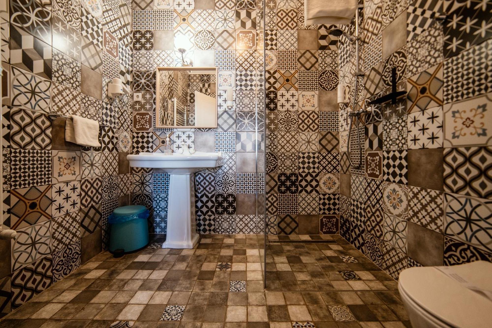 Aparthotel Complex Living 3*
