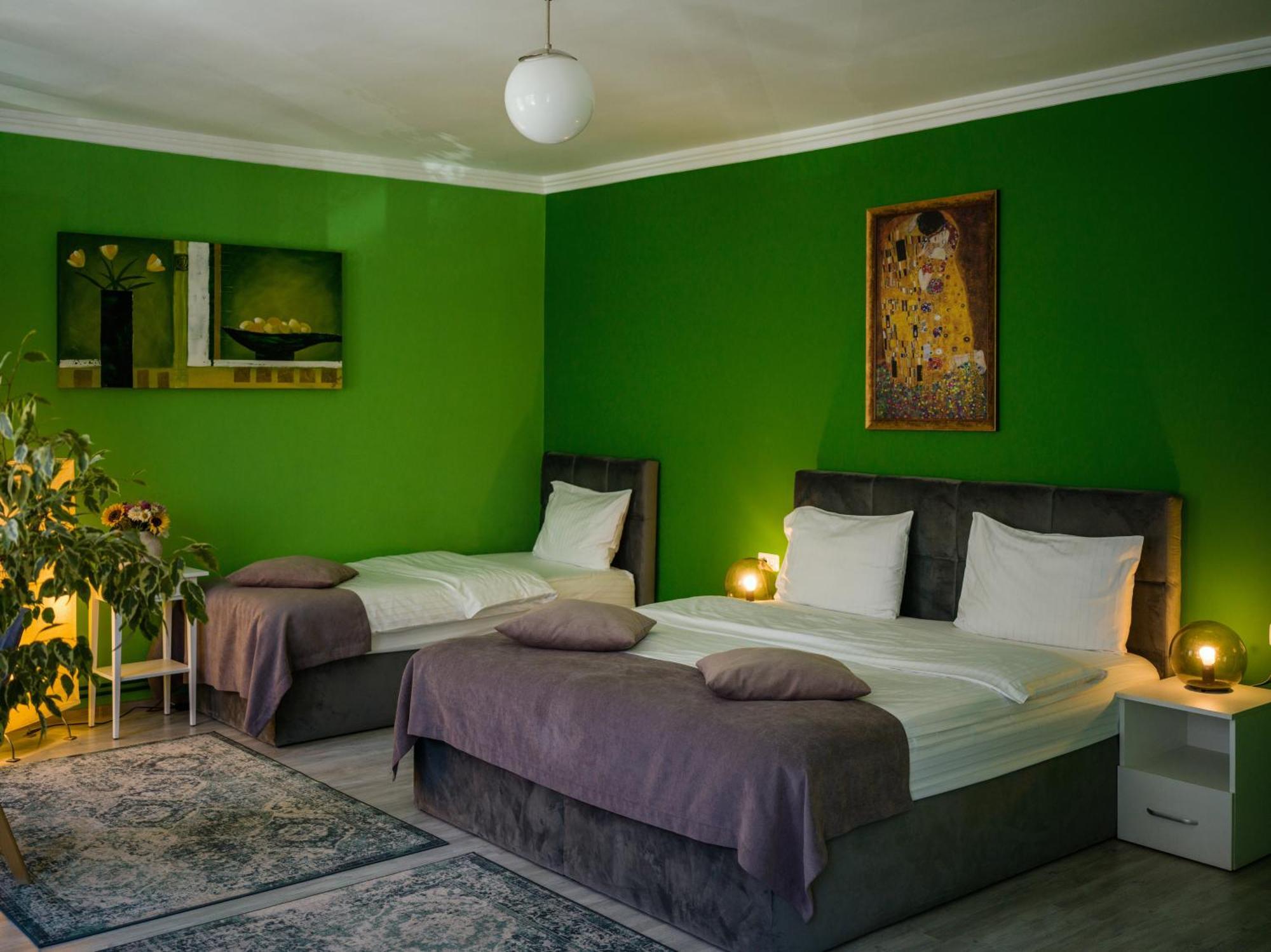 Complex Living Aparthotel 3*